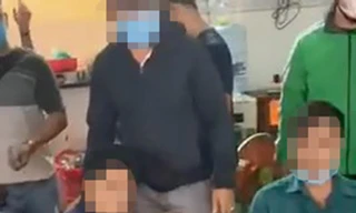 Phó ban chỉ huy quân sự phường bị bắt trong sới bạc ở TPHCM