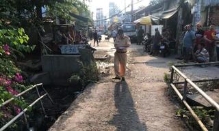 Lực lượng chức năng điều tra vụ việc.