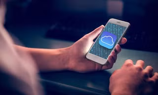 Tin tặc đe dọa thổi bay dữ liệu trong 200 triệu tài khoản iCloud của Apple. Ảnh: Mashable.