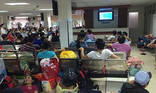 Đêm trắng tại Bệnh viện Từ Dũ để chờ con ra đời.