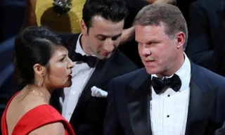 Hai nhân viên đưa nhầm phong bì ở Oscar bị đe dọa tính mạng
