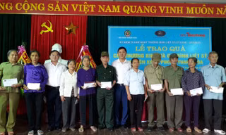 Trao 200 suất quà cho cựu TNXP Thanh Hóa