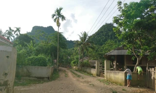 Một góc bản Phống. Ảnh: Hoàng Lam.