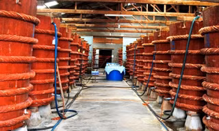 Vinastas bị buộc thu hồi ấn phẩm liên quan tới công bố chất lượng nước mắm nhiễm arsen cách đây gần một năm. 