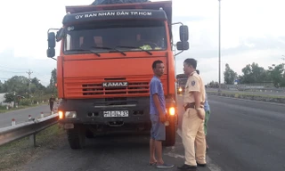 Chiếc xe tải gây tai nạn.