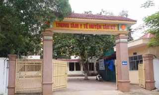 Trung tâm y tế huyện Tân Kỳ nơi xảy ra sự việc.