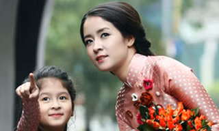 Thùy Dương 'Người phán xử' từng phải bán đồ cá nhân để có tiền nuôi con