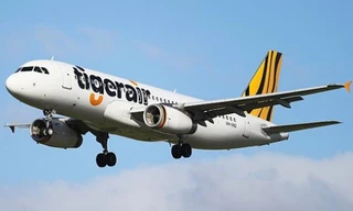 Máy bay Singapore hạ cánh khẩn ở Tân Sơn Nhất vì mùi khét