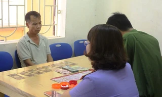 Đối tượng và tang vật tại CQĐT.