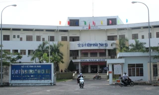 Bệnh viện đa khoa Cà Mau.