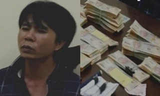 Đối tượng Truyện và tang vật. Ảnh: TL.