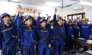 Đội ngũ công nhân quyết tâm hưởng ứng AT-VSLĐ.