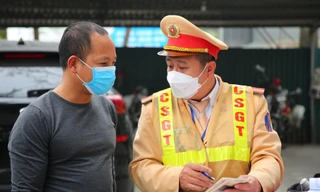 Hà Nội: Tài xế được hướng dẫn nộp phạt trực tuyến trong ngày đầu triển khai