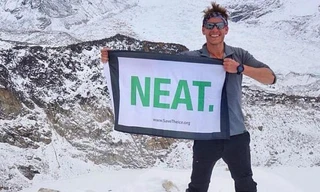 Fredinburg là một người đam mê thám hiểm, đã cùng 3 đồng nghiệp tham gia chuyến chinh phục đỉnh Everest hôm 25/4. 