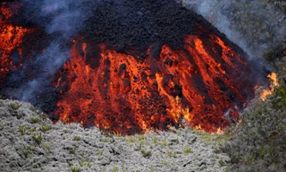 Núi lửa phun trào nhấn chìm hoạt động tìm kiếm MH370 ở Ấn Độ Dương? 