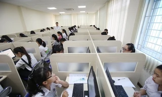 Thí sinh làm bài thi đánh giá năng lực. Ảnh: Ngọc Thành