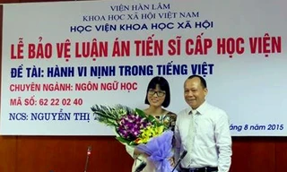 GS Nguyễn Văn Hiệp và nghiên cứu sinh Nguyễn Thị Thanh Huệ.