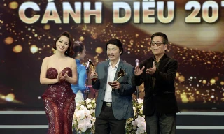 Mai Thu Huyền trong lễ trao giải Cánh diều 2015 diễn ra tối qua tại Hà Nội. Ảnh: Mạnh Thắng.