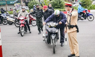 Chuyên gia, tài xế nói gì việc Hà Nội đề xuất nâng mức phạt gấp 1,5 - 2 lần so với Nghị định 168?