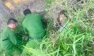 Nhảy xuống hồ trốn công an vẫn không thoát