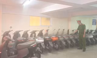 Triệt phá đường dây sản xuất, buôn bán xe máy điện giả
