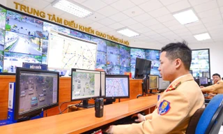 Nhật ký giờ cao điểm tại nơi gác dòng chảy giao thông Hà Nội