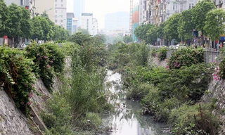 Nhếch nhác công trình kỷ niệm 60 năm giải phóng Thủ đô