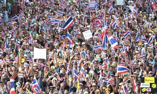 Hàng nghìn người biểu tình chống chính phủ Thái Lan