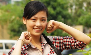 Nguyễn Cẩm Tú - Hoa khôi Sinh viên thanh lịch tài năng Học viện Kỹ thuật Quân sự 2012 Ảnh: Nguyễn Minh