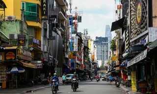 Nhà tiền tỷ phố Tây ở TP.HCM cho thuê không được, bán cũng không xong