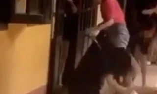 Hiệu trưởng nói việc phát tán clip 'nữ sinh quỳ trước cửa lớp' ảnh hưởng tới nhà trường