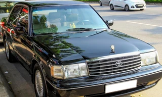 Văn phòng Chính phủ thanh lý 4 xe Toyota Crown giá từ 194 triệu đồng