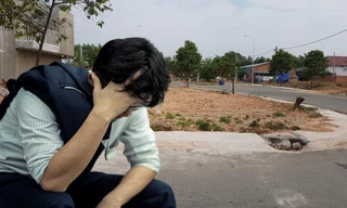 Không dám đưa con về quê nghỉ hè vì nợ tiền buôn đất