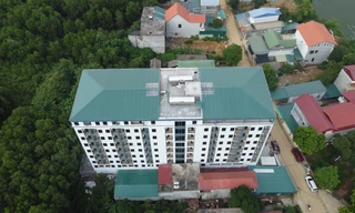 Cận cảnh chung cư mini sai phép 'nhồi' gần 200 căn hộ vừa bị Chủ tịch Hà Nội chỉ đạo xử lý