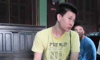 Tạt xăng thiêu sống 'người tình trong mộng'