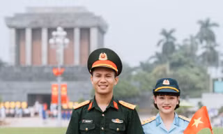 Giới trẻ chụp ảnh lan tỏa tình yêu nước