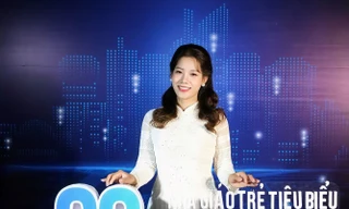 Cô 'cảnh sát trưởng' truyền cảm hứng âm nhạc cho học trò