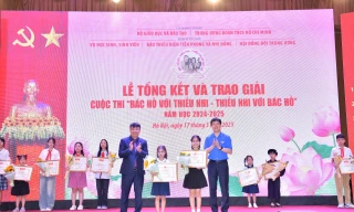 Học sinh lớp 2 giành giải Nhất thi viết tìm hiểu về Bác Hồ với thiếu nhi