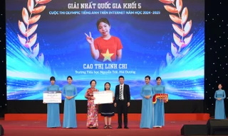 Bí quyết của thí sinh lớp 5 về Nhất thi Olympic tiếng Anh trên Internet