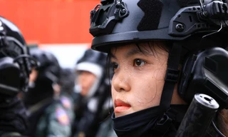 'Hoa thép' nở trên thao trường 