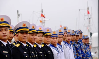 Người lính nơi biển đảo chúc mừng năm mới tới hậu phương ở đất liền