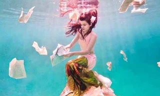 Ngỡ ngàng nàng tiên dưới làn nước