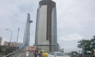 Hàng loạt dự án 'khủng' ở TPHCM bị siết nợ