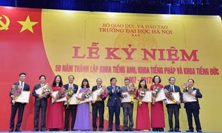 Kỷ niệm 50 năm thành lập khoa tiếng Anh-Pháp-Đức 