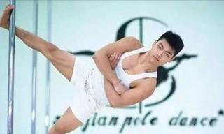 Chàng trai đổi đời nhờ đam mê múa cột