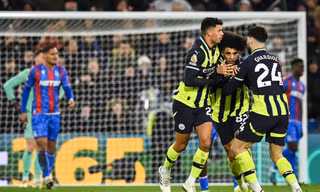 Man City mất điểm trên sân Crystal Palace 