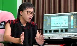 Vén màn thứ giúp ca sĩ Việt hát dở thành hay