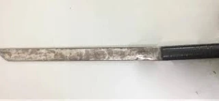 Khi bị nhắc nhở, chủ quán cà phê vác mã tấu đuổi chém tổ công tác phòng chống COVID-19. Ảnh minh họa