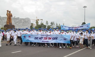 Gần 3.000 người tham gia đi bộ “cho một trái tim khỏe”.