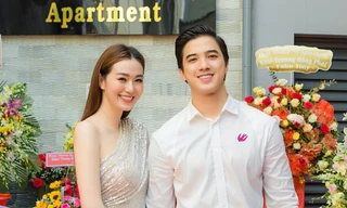 Khánh My diện đầm lệch vai quyến rũ, nắm chặt tay bạn trai tại sự kiện